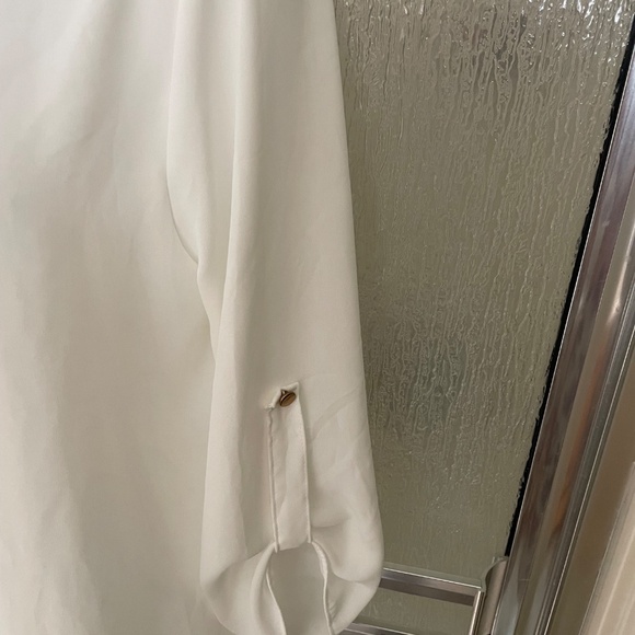 VOXX  New York white blouse, size L - Picture 3 of 5